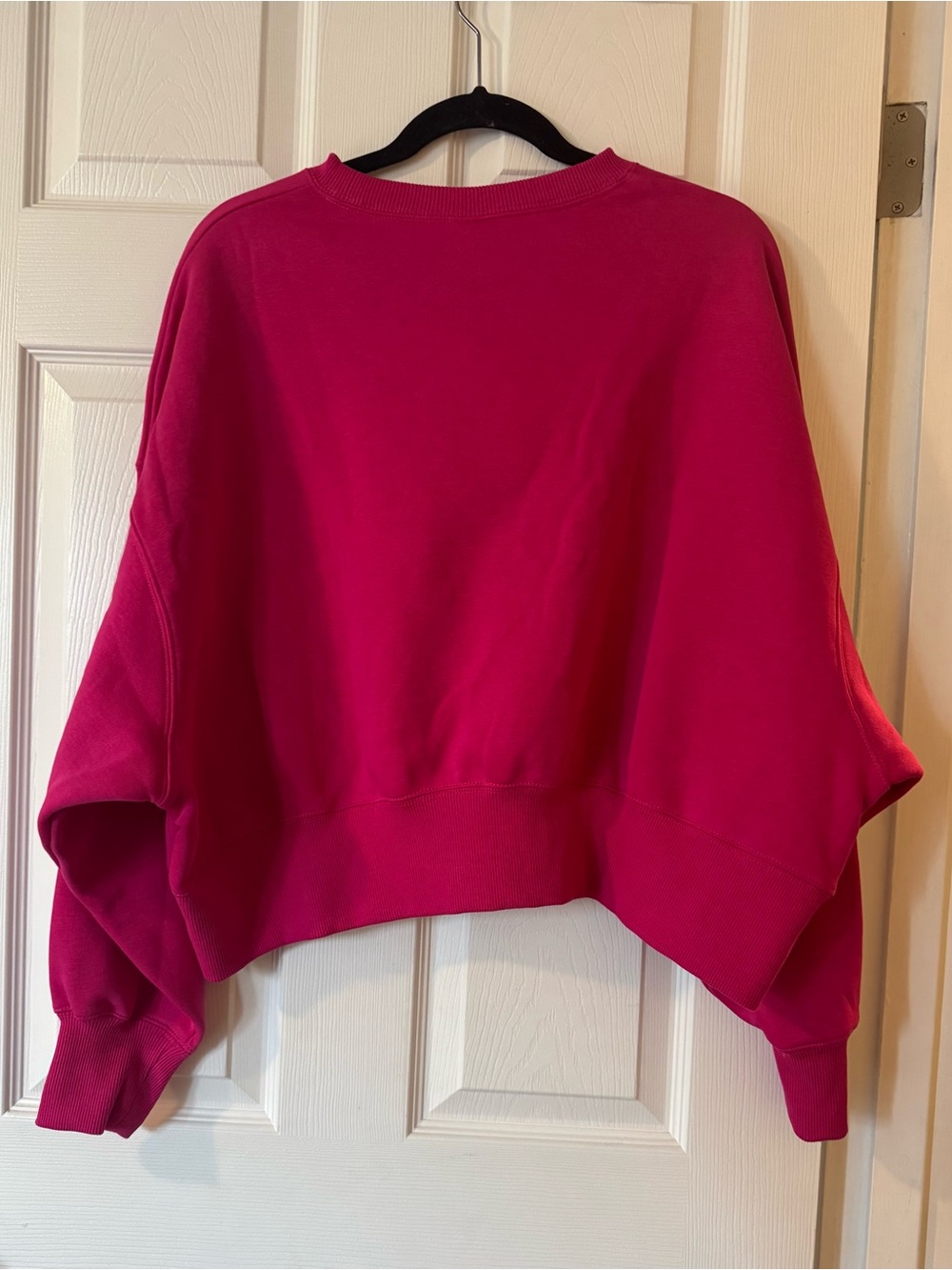 Nike Women's Hot Pink Cropped Sweatshirt with Black Swoosh Sz S - Picture 2 of 5